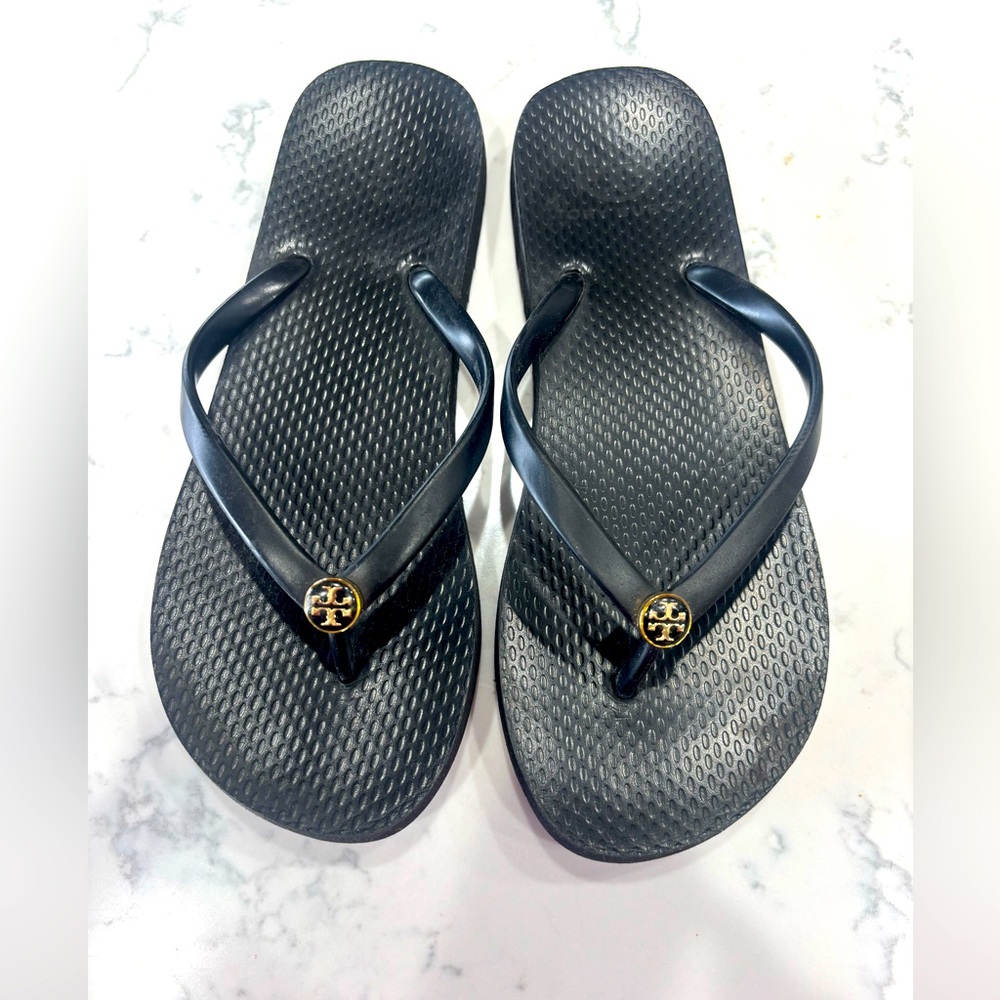 Women’s Tory Burch flip flops